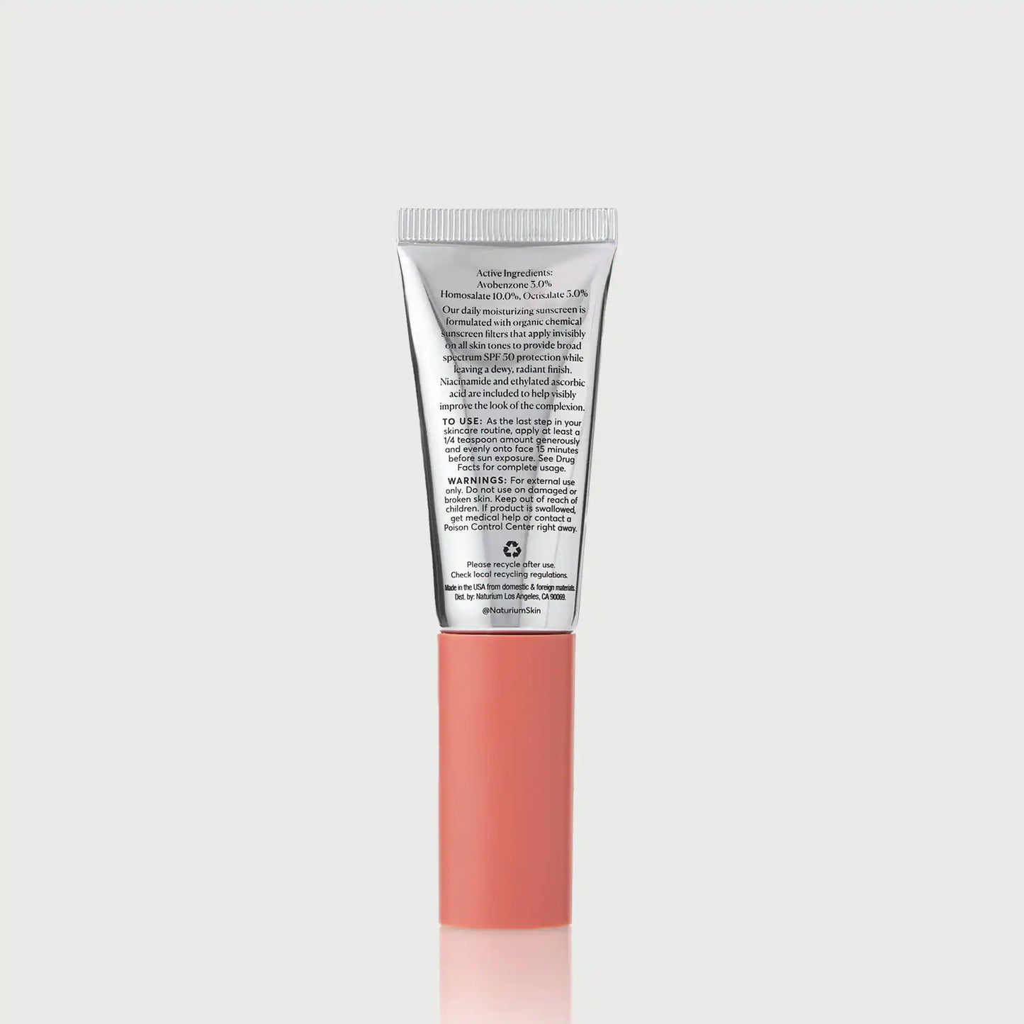 dew-glow-moisturizer-spf-50-travel-size-p3 NATR-10157_Dew-Glow-Moisturizer-SPF-50-Mini_back_capon_bonebkgd_d7cb9bbb-e294-42e2-8d5a-28c73c09b5b5.webp