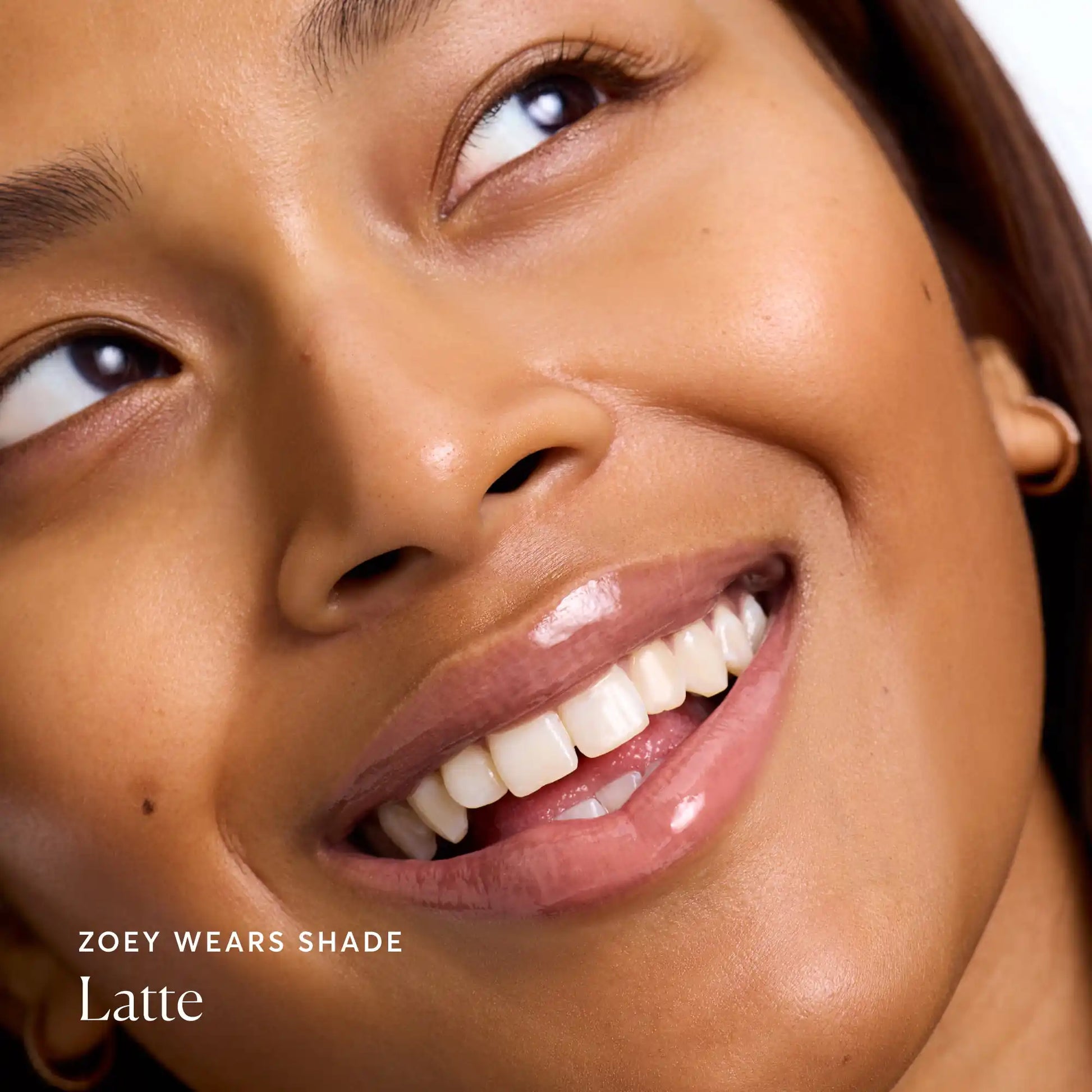 phyto-glow-lip-balm-latte-e8 NATR-60110-Alt-Images-Phyto-Glow-Lip-Balm-Latte-04.webp